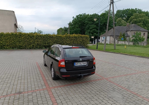 Skoda Octavia cena 24900 przebieg: 243700, rok produkcji 2011 z Pisz małe 154